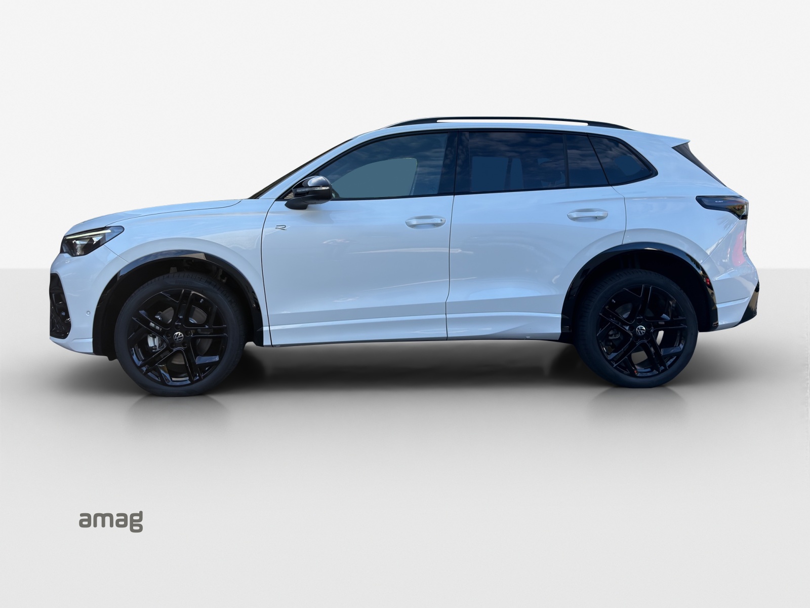 VW Tiguan 2.0 TDI SCR R-Line 4Motion DSG-showroom-element-1