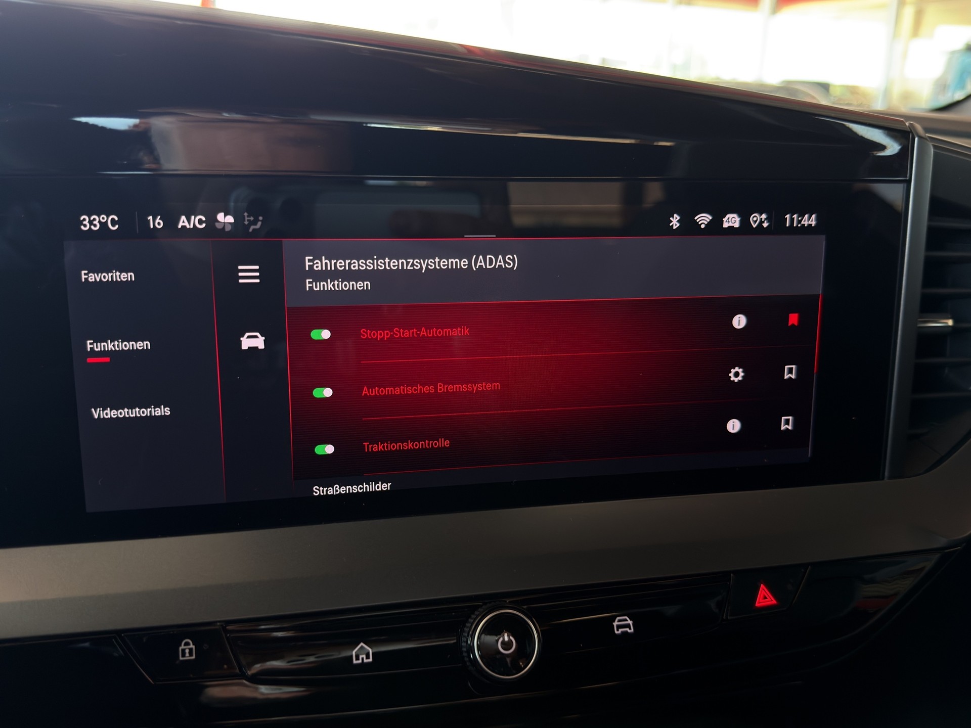 OPEL MOKKA 1.2 Hybrid 145 GS e-DCT6-image-50