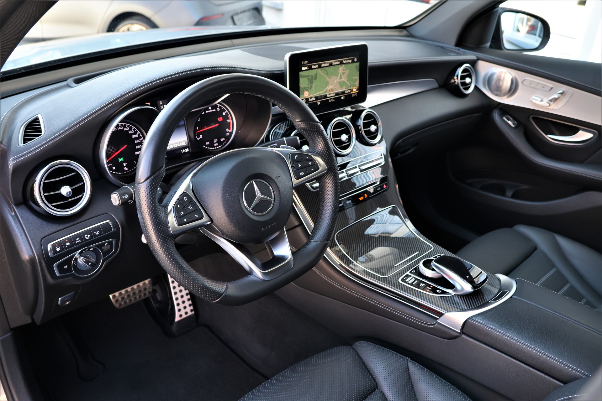 MERCEDES-BENZ GLC Coupé 43 AMG 4Matic 9G-Tronic (CH)-image-10