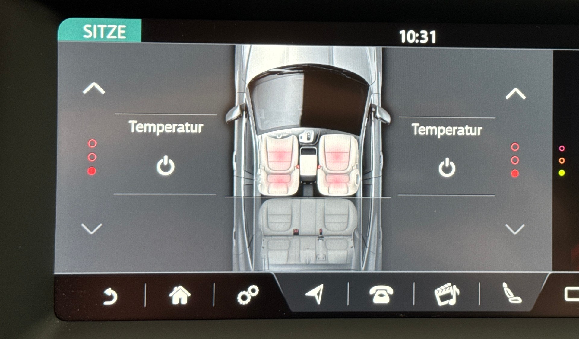 JAGUAR E-Pace 2.0d D180 R-Dynamic S AWD Automatik-image-16