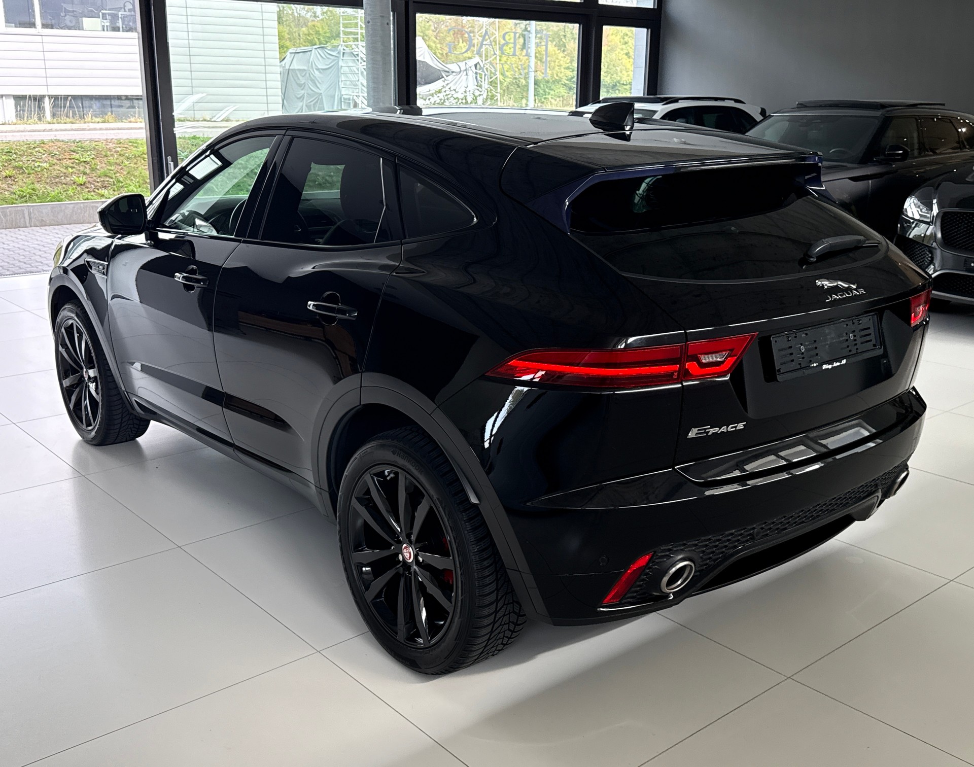 JAGUAR E-Pace 2.0d D180 R-Dynamic S AWD Automatik-image-22