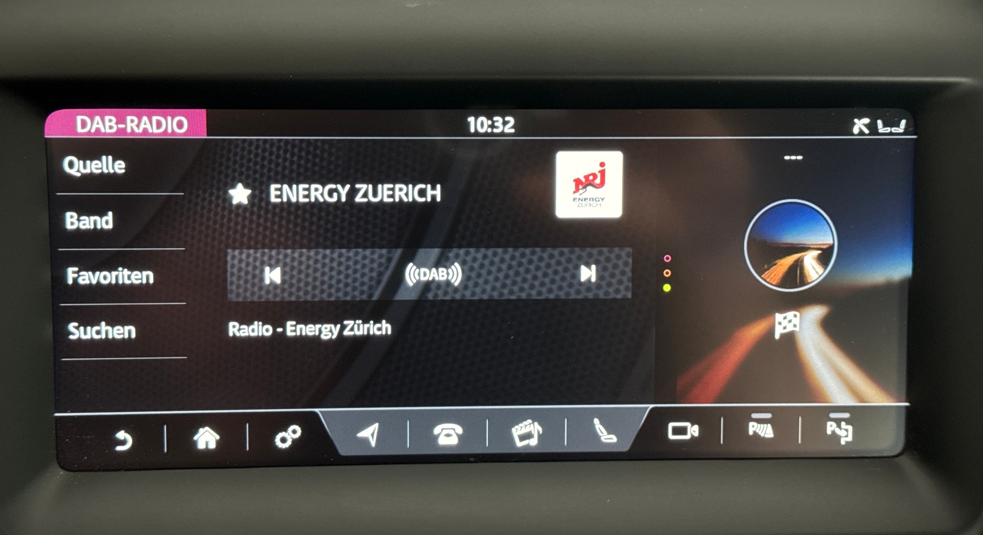 JAGUAR E-Pace 2.0d D180 R-Dynamic S AWD Automatik-image-17