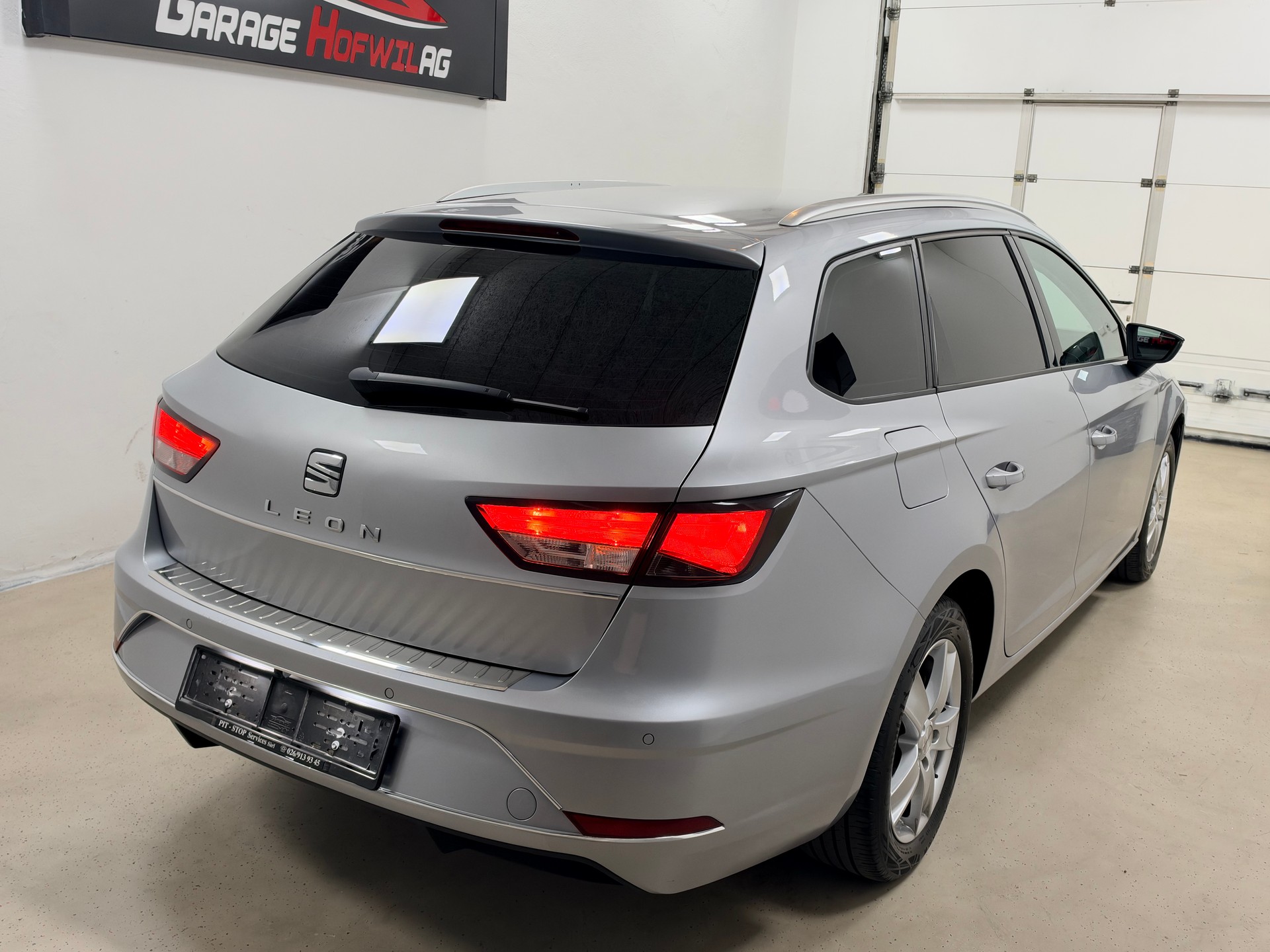 SEAT Leon ST 1.6 TDI CR Style DSG-image-5