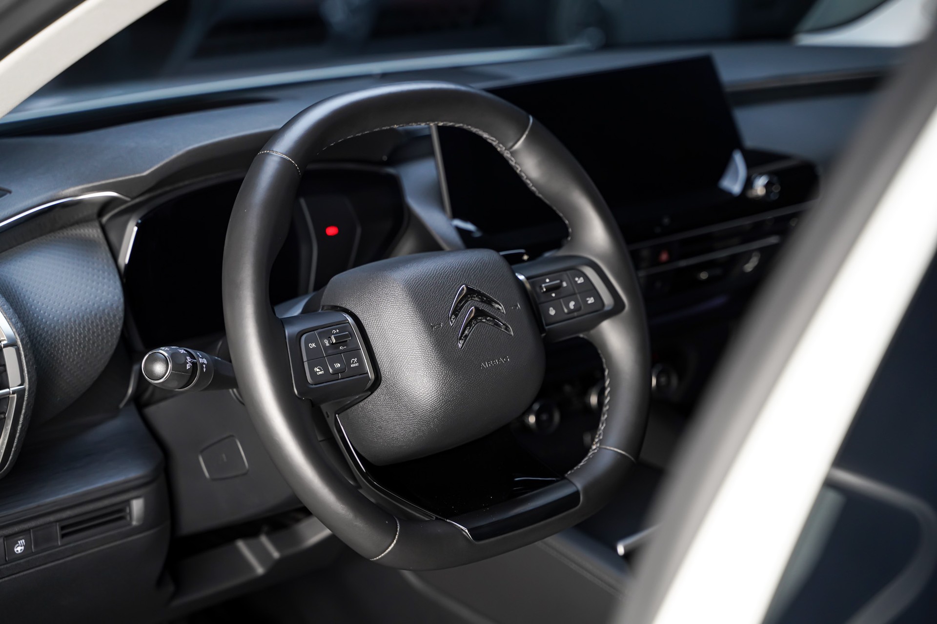 CITROEN C5 X 1.2i PureTech Feel Pack EAT8-image-8