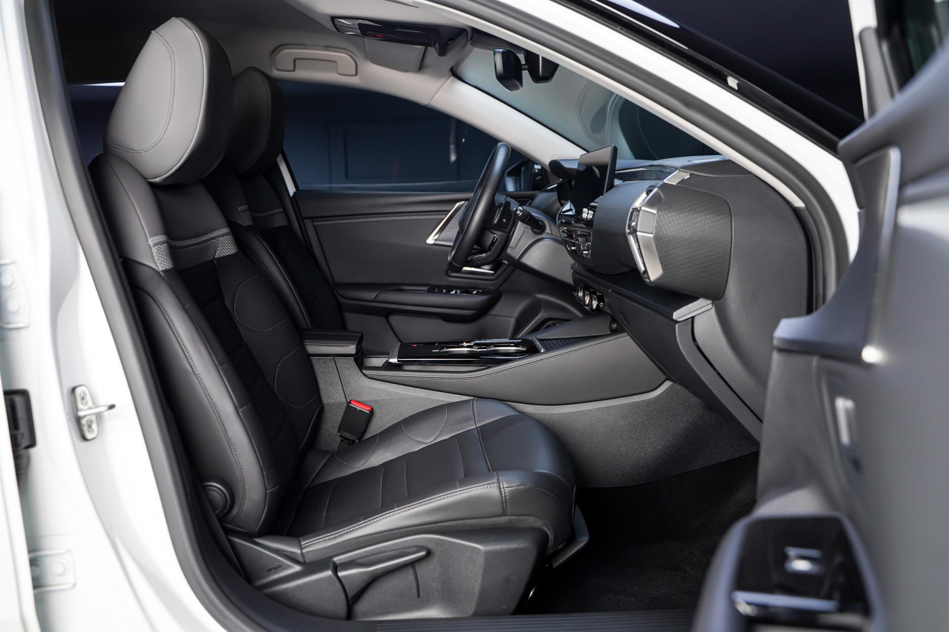 CITROEN C5 X 1.2i PureTech Feel Pack EAT8-image-16