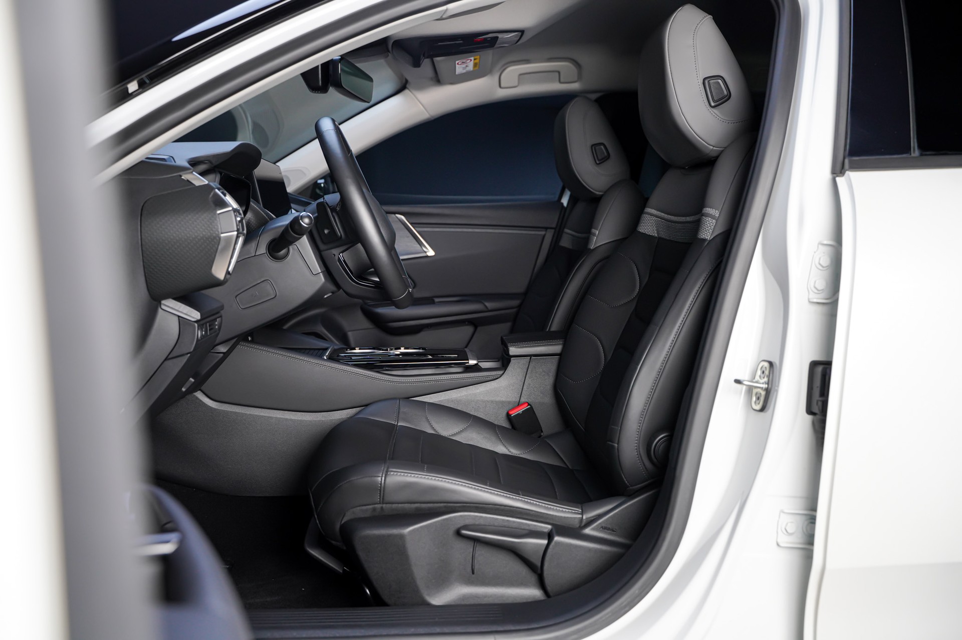 CITROEN C5 X 1.2i PureTech Feel Pack EAT8-image-10
