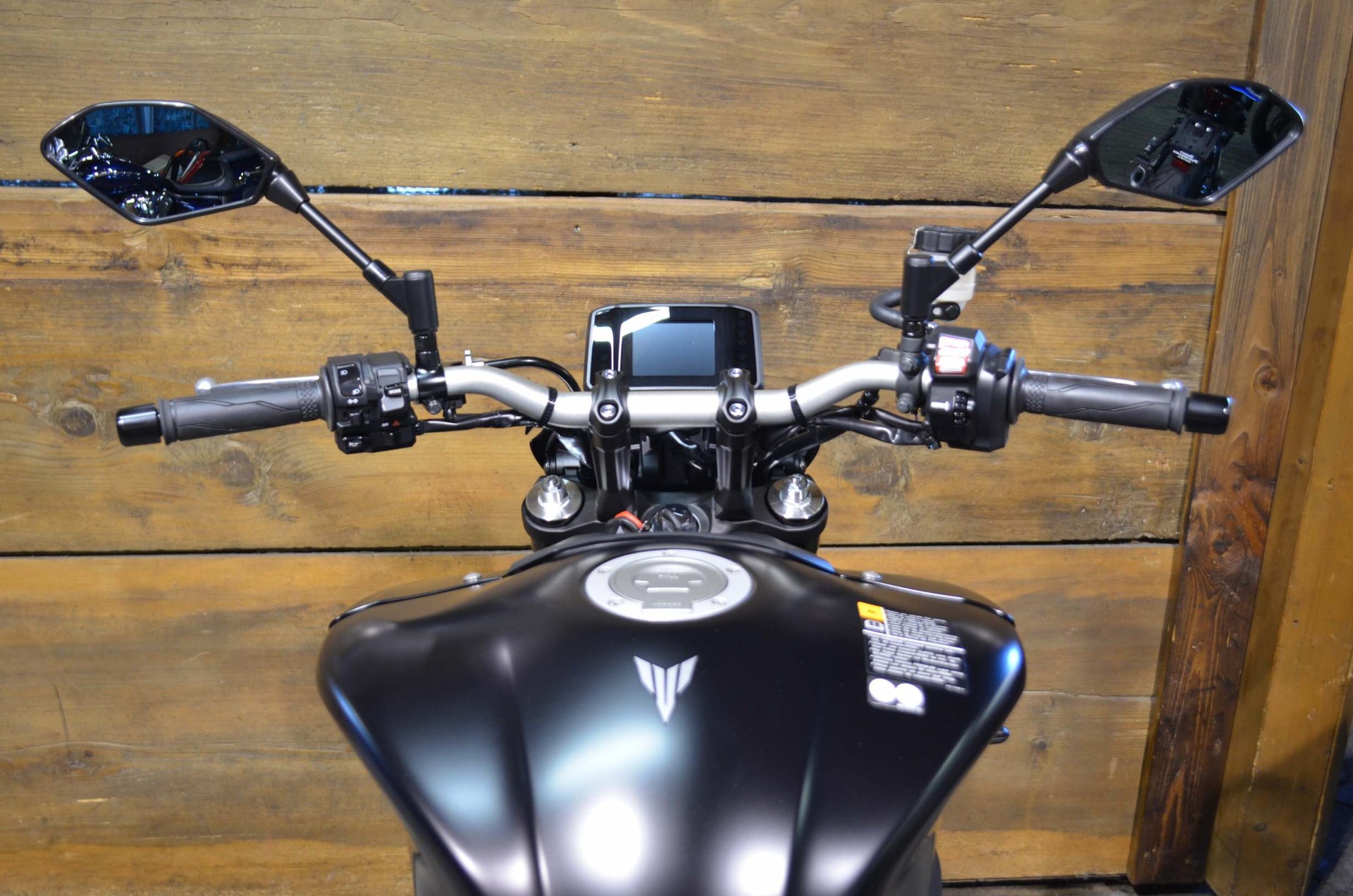 YAMAHA MT-09 ABS-image-2