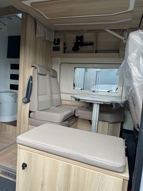 DREAMER Family Van Select-image-2