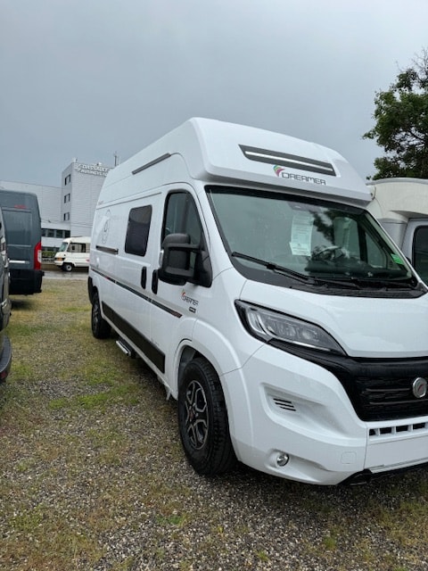 DREAMER Family Van Select-image-1