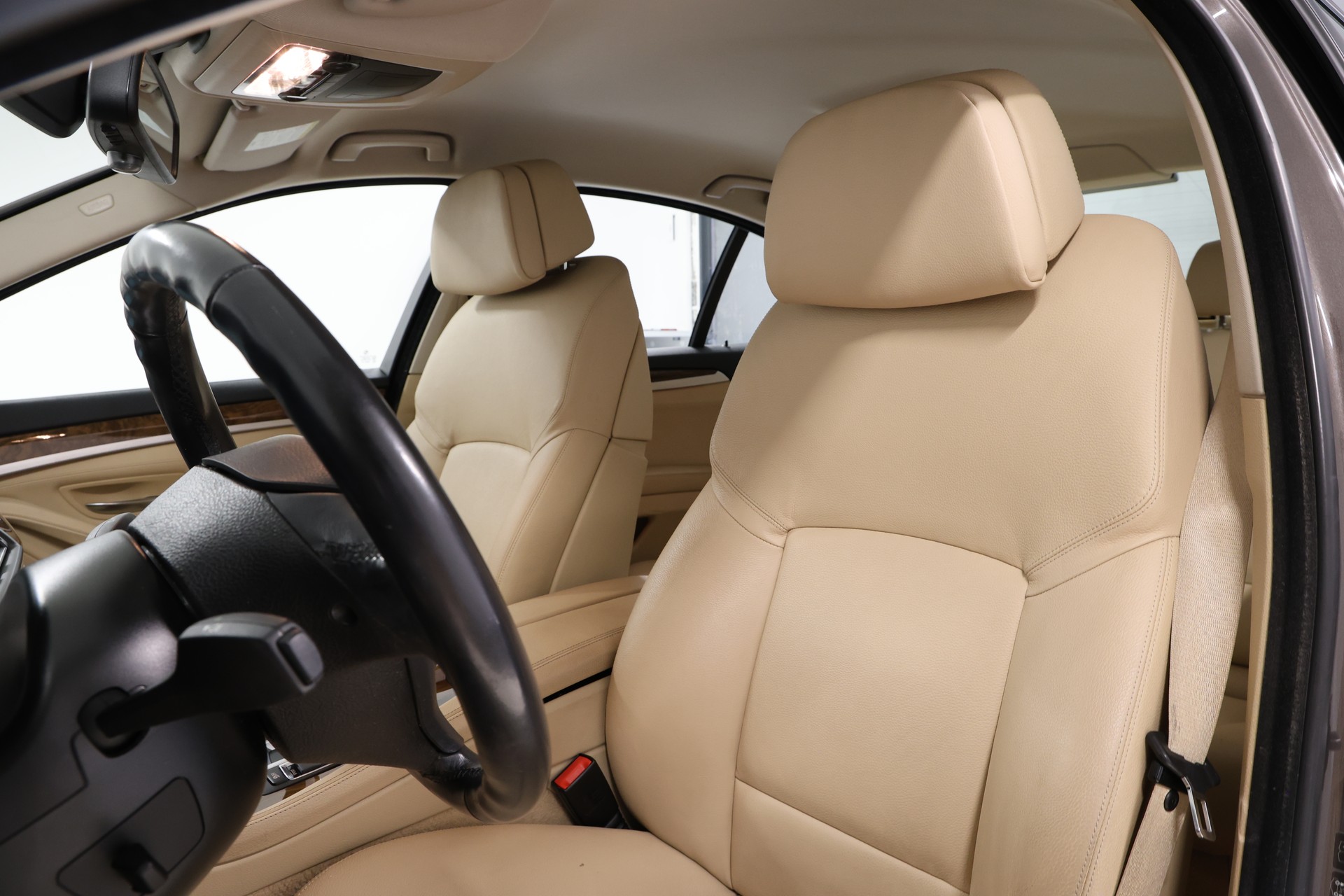 BMW 528i xDrive Steptronic-image-6