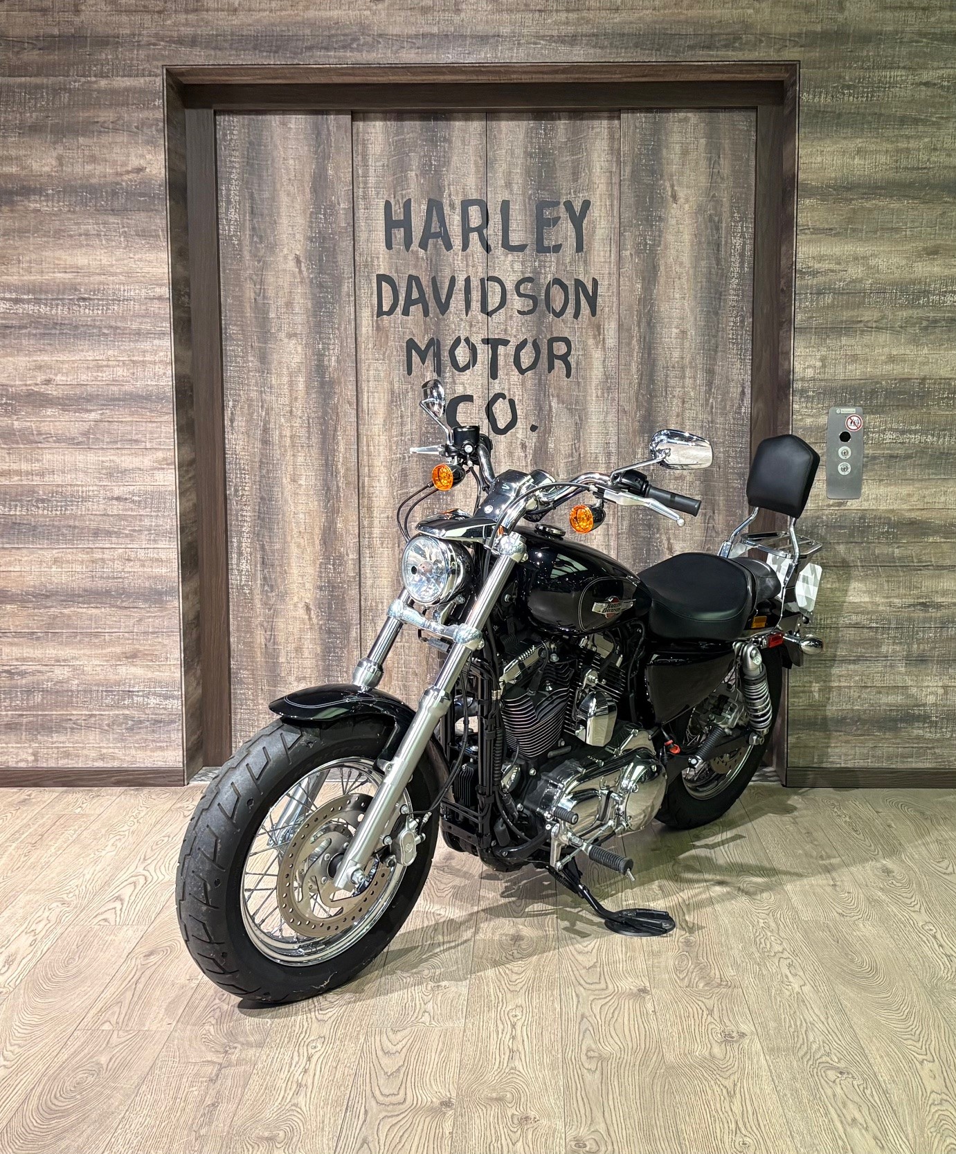 HARLEY-DAVIDSON XL 1200 C Sportster Custom ABS-image-2