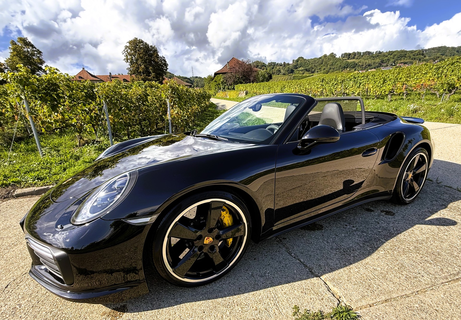 PORSCHE 911 Turbo S Cabrio PDK-image-16