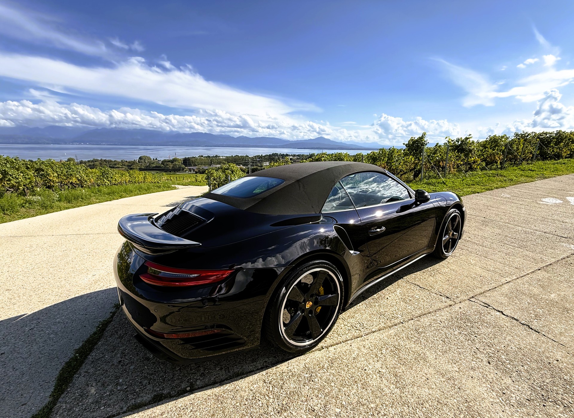 PORSCHE 911 Turbo S Cabrio PDK-image-6