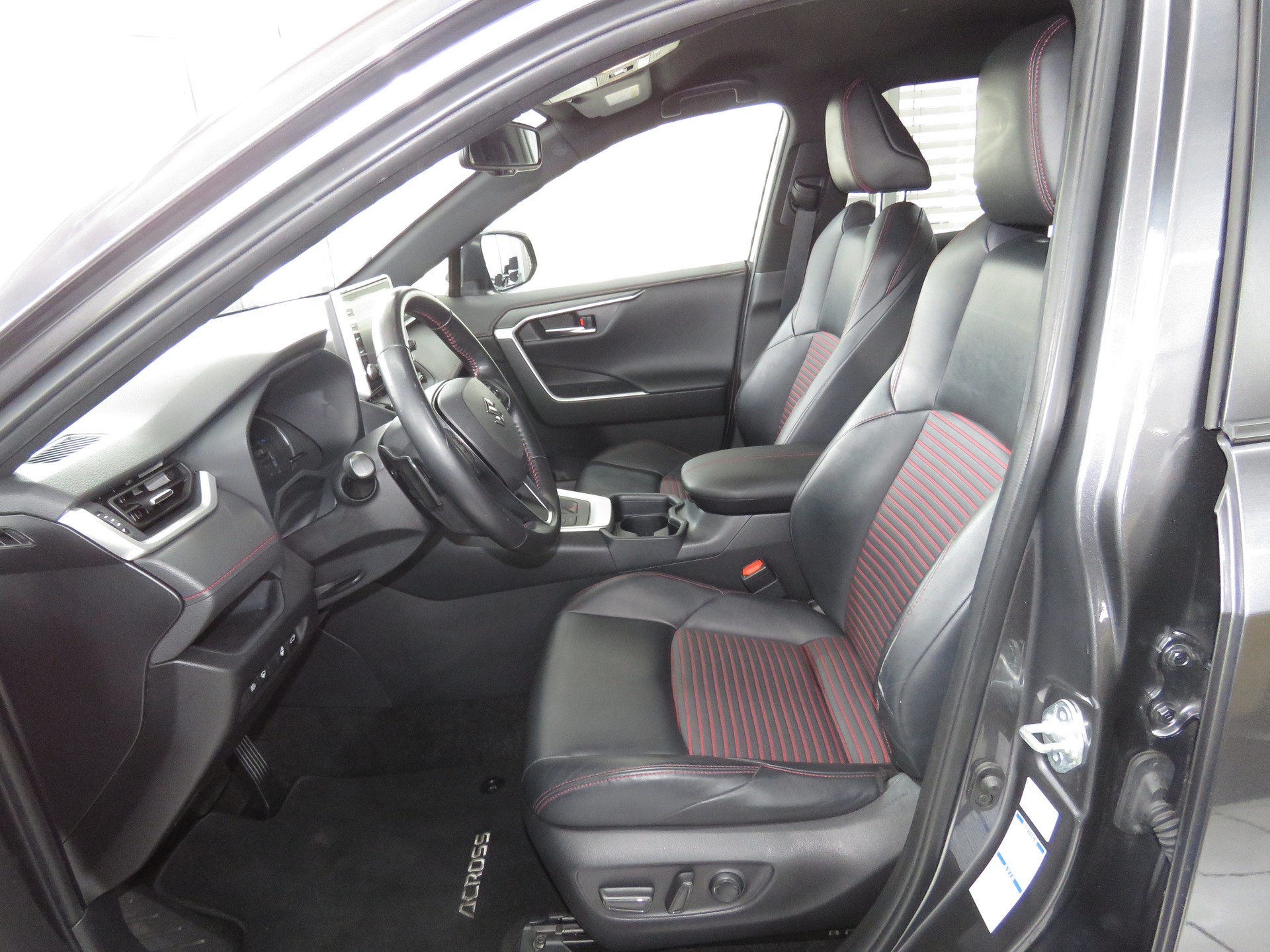 SUZUKI Across 2.5 Plug-in-Hybrid Compact Top E-CVT (Automat)-image-7