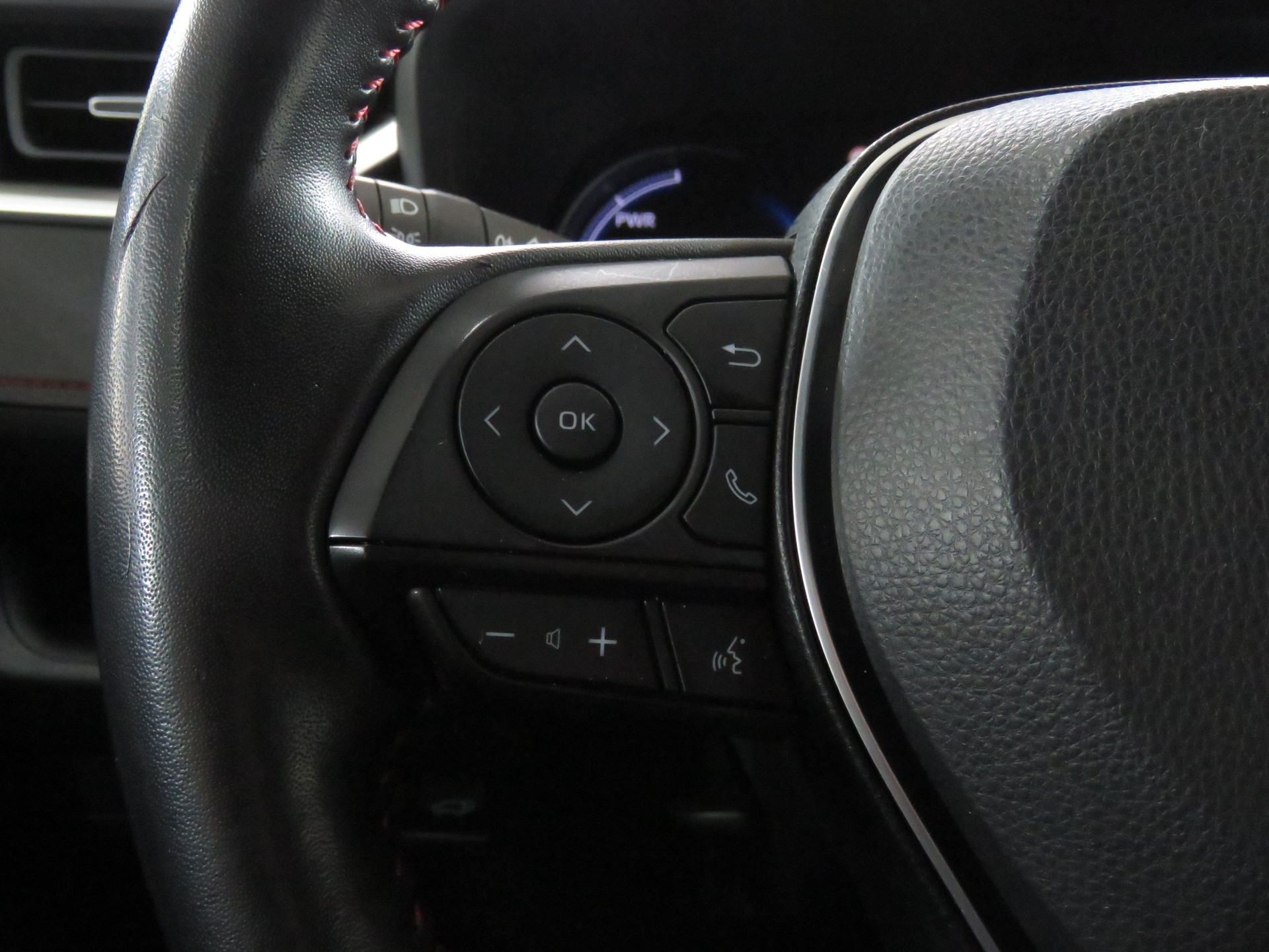 SUZUKI Across 2.5 Plug-in-Hybrid Compact Top E-CVT (Automat)-image-18