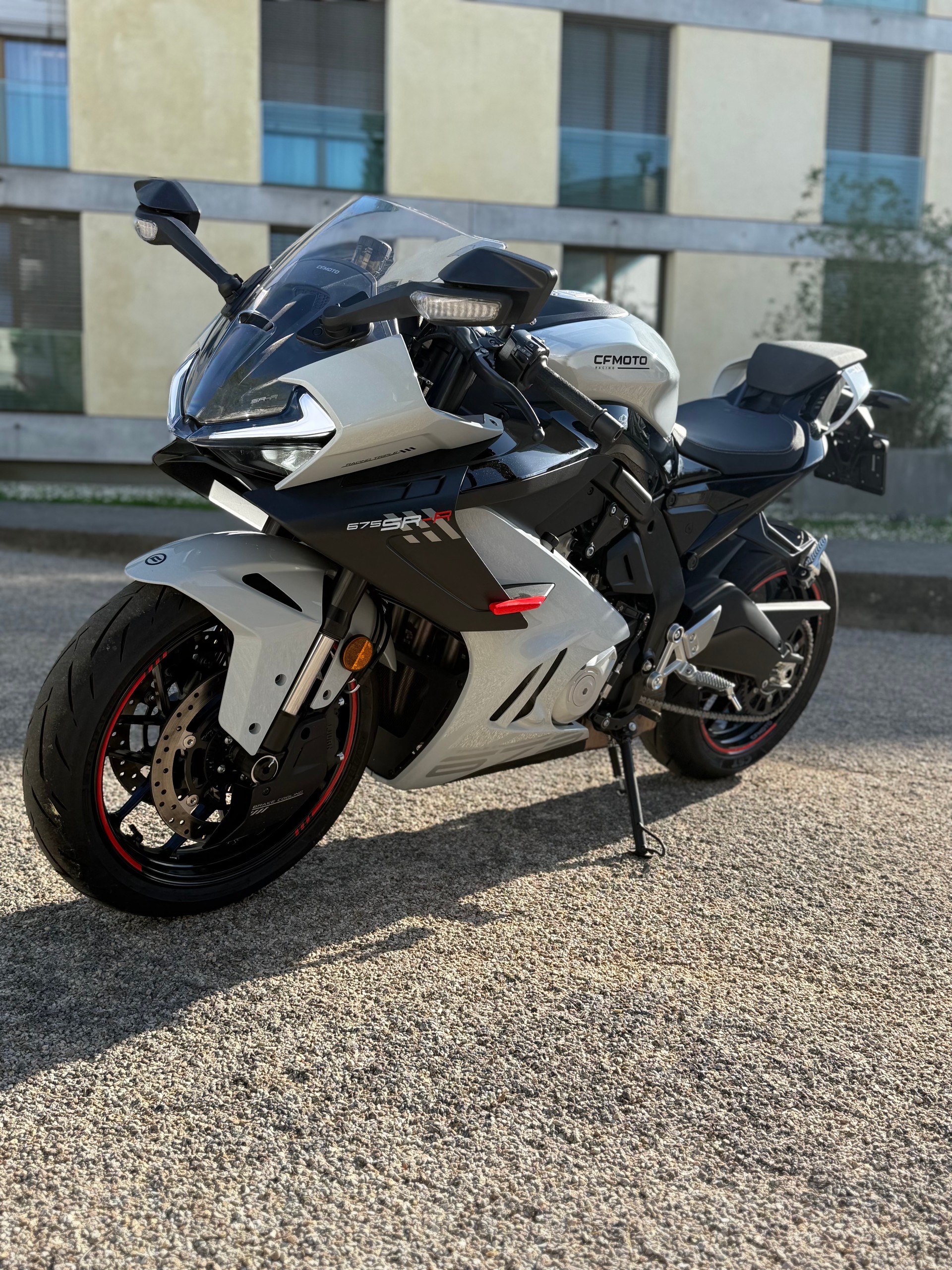 CF MOTO 675 SR-R