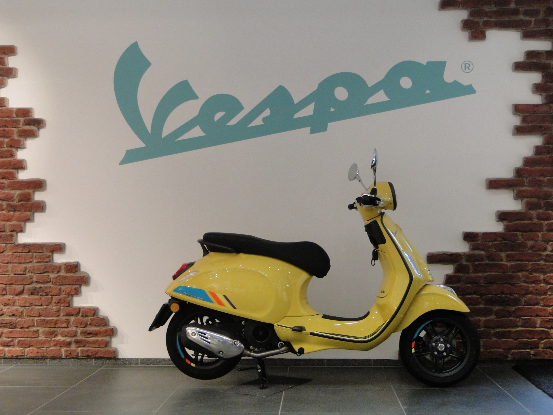 PIAGGIO Vespa Primavera 125 S-image-2