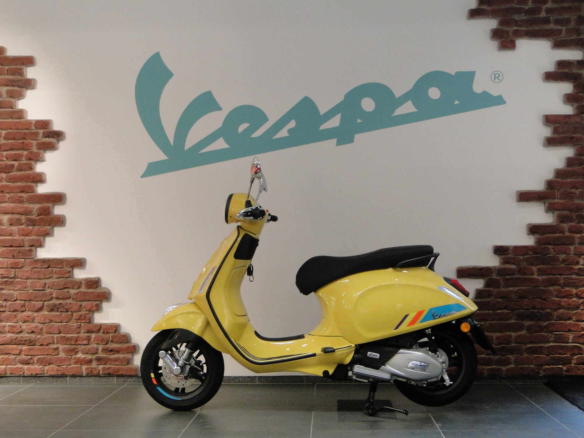 PIAGGIO Vespa Primavera 125 S-image-0