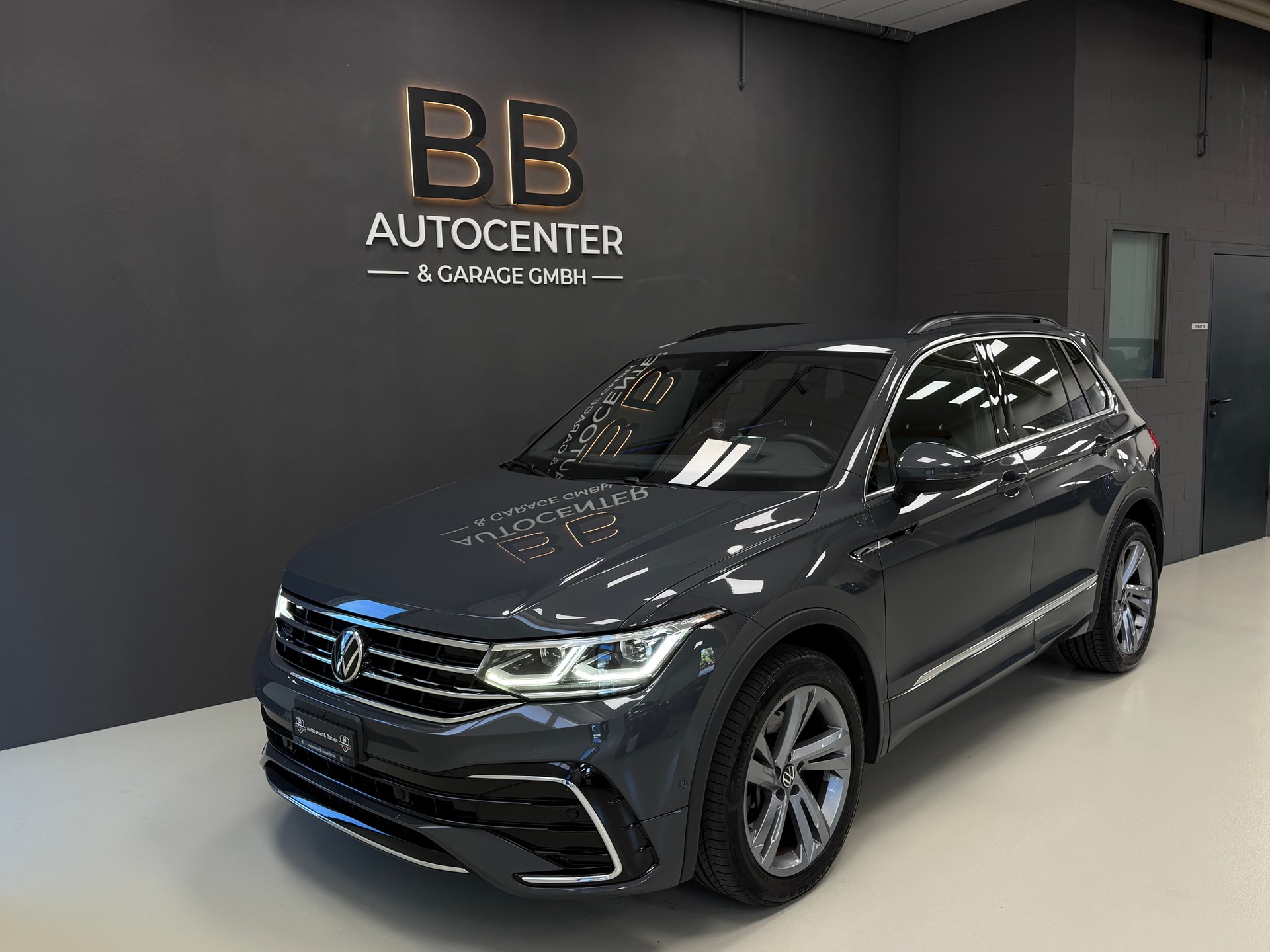 VW Tiguan 2.0TSI R-Line 4Motion DSG