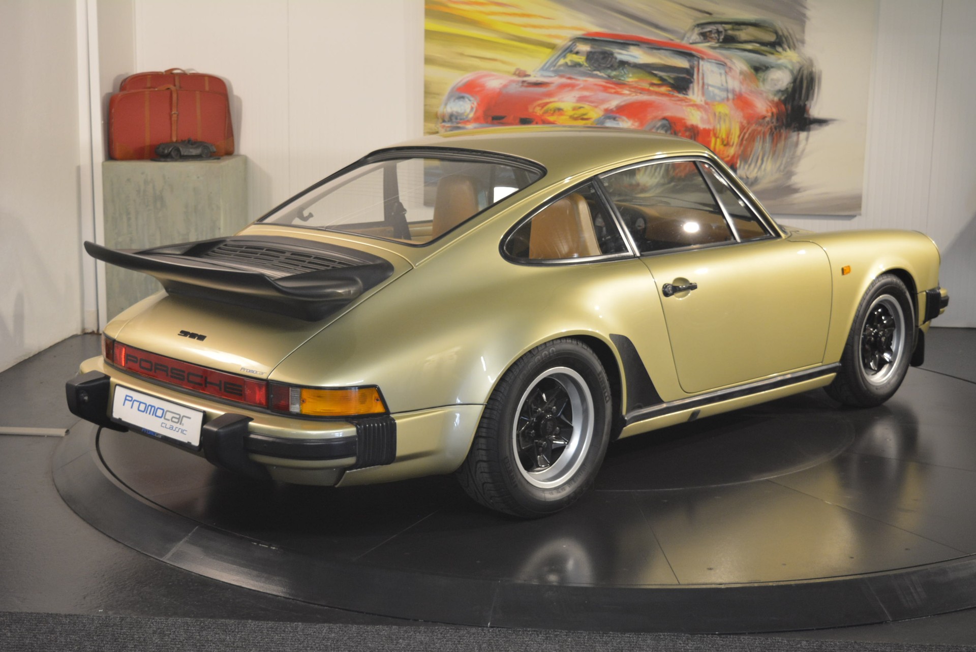 PORSCHE 911 2.7-image-4