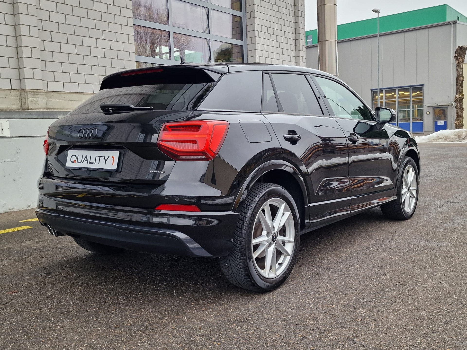 AUDI Q2 35 TDI quattro Sport S-tronic S Line-image-5