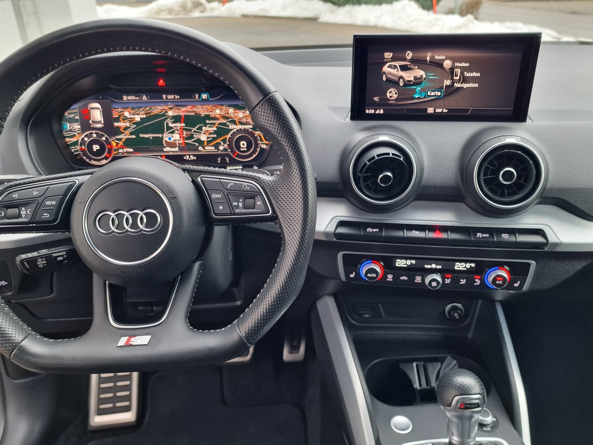 AUDI Q2 35 TDI quattro Sport S-tronic S Line-image-9