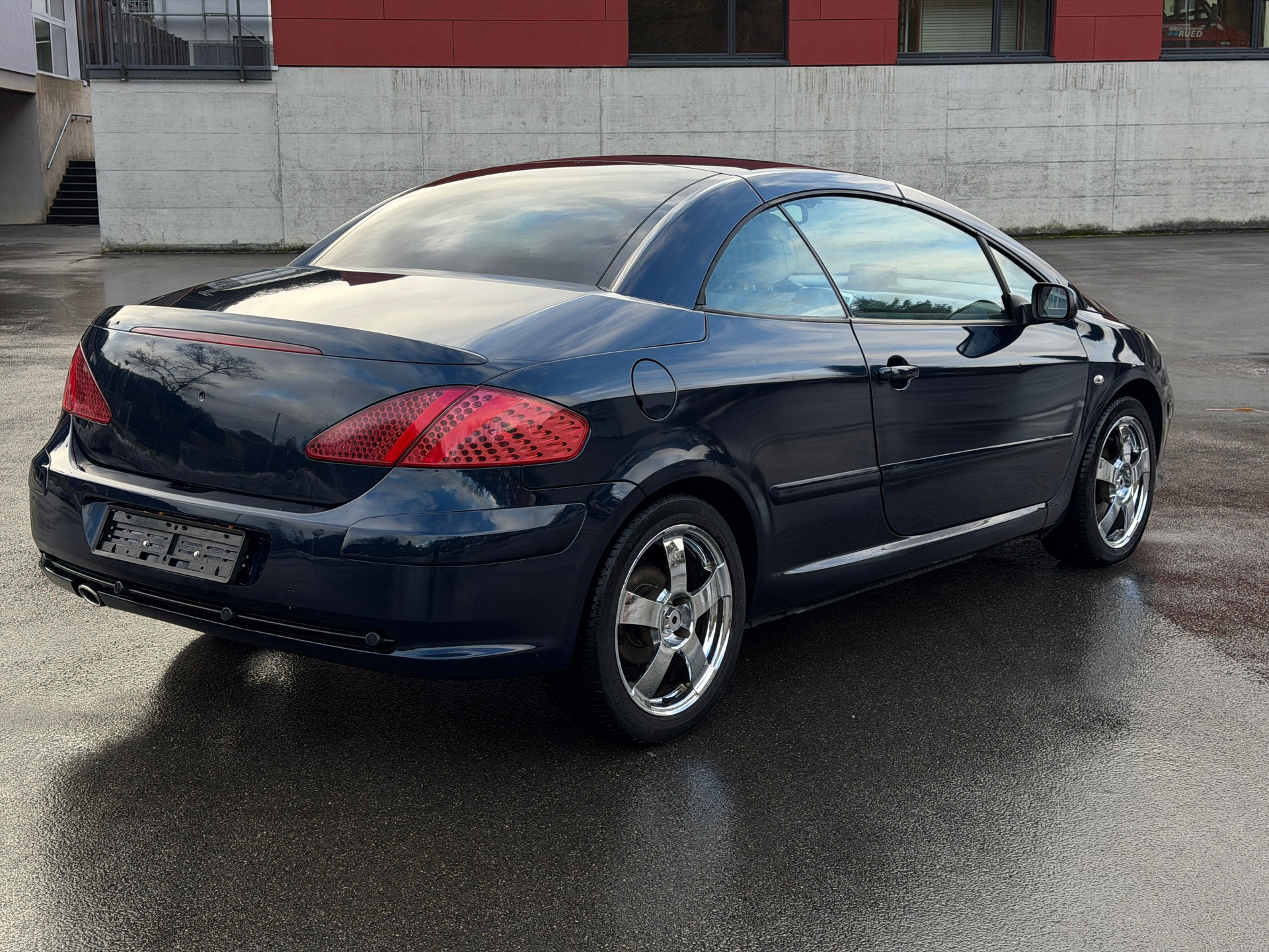 PEUGEOT 307 CC 2.0 HDI Platinum Edition-image-5