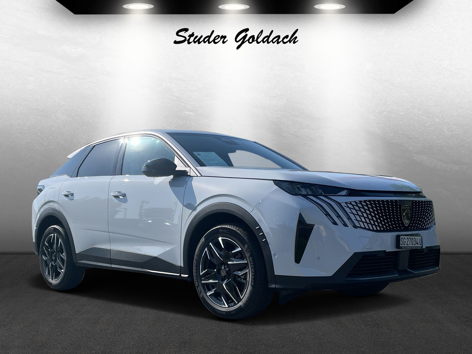 PEUGEOT 3008 1.2 Hybrid Allure-image-2