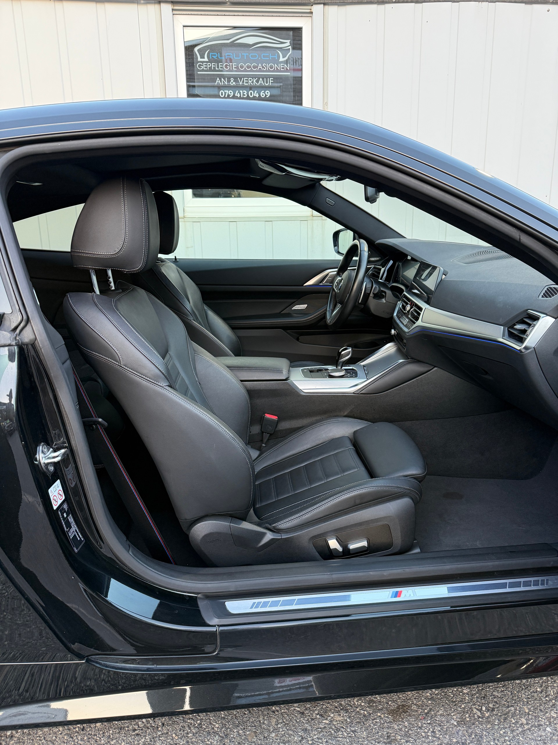 BMW M440i xDrive 48V Coupé Steptronic-image-13