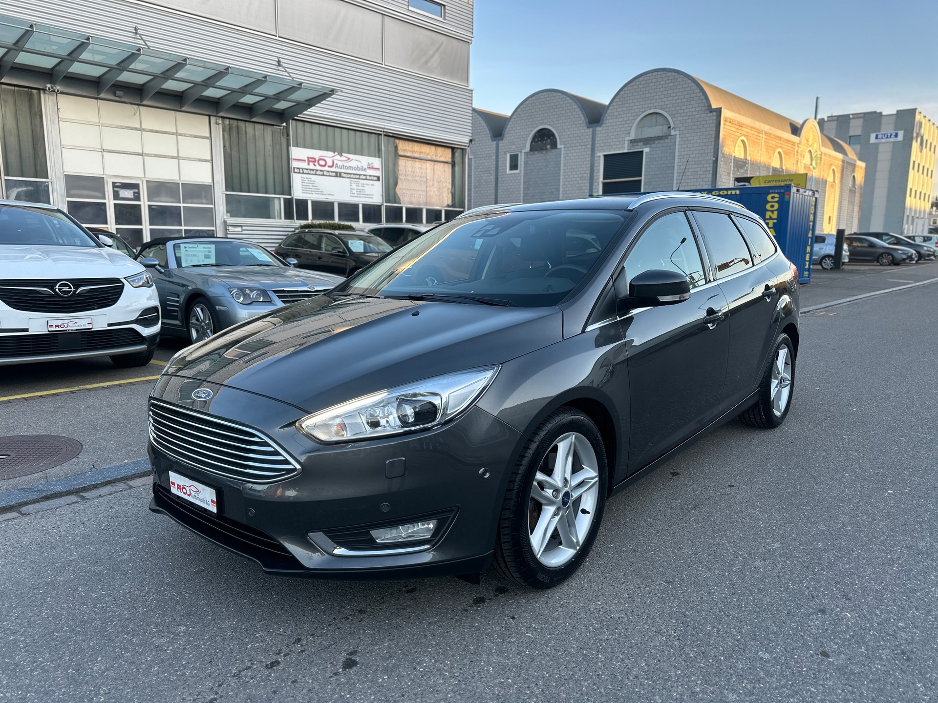 FORD Focus 1.5 SCTi Titanium X-showroom-element-1