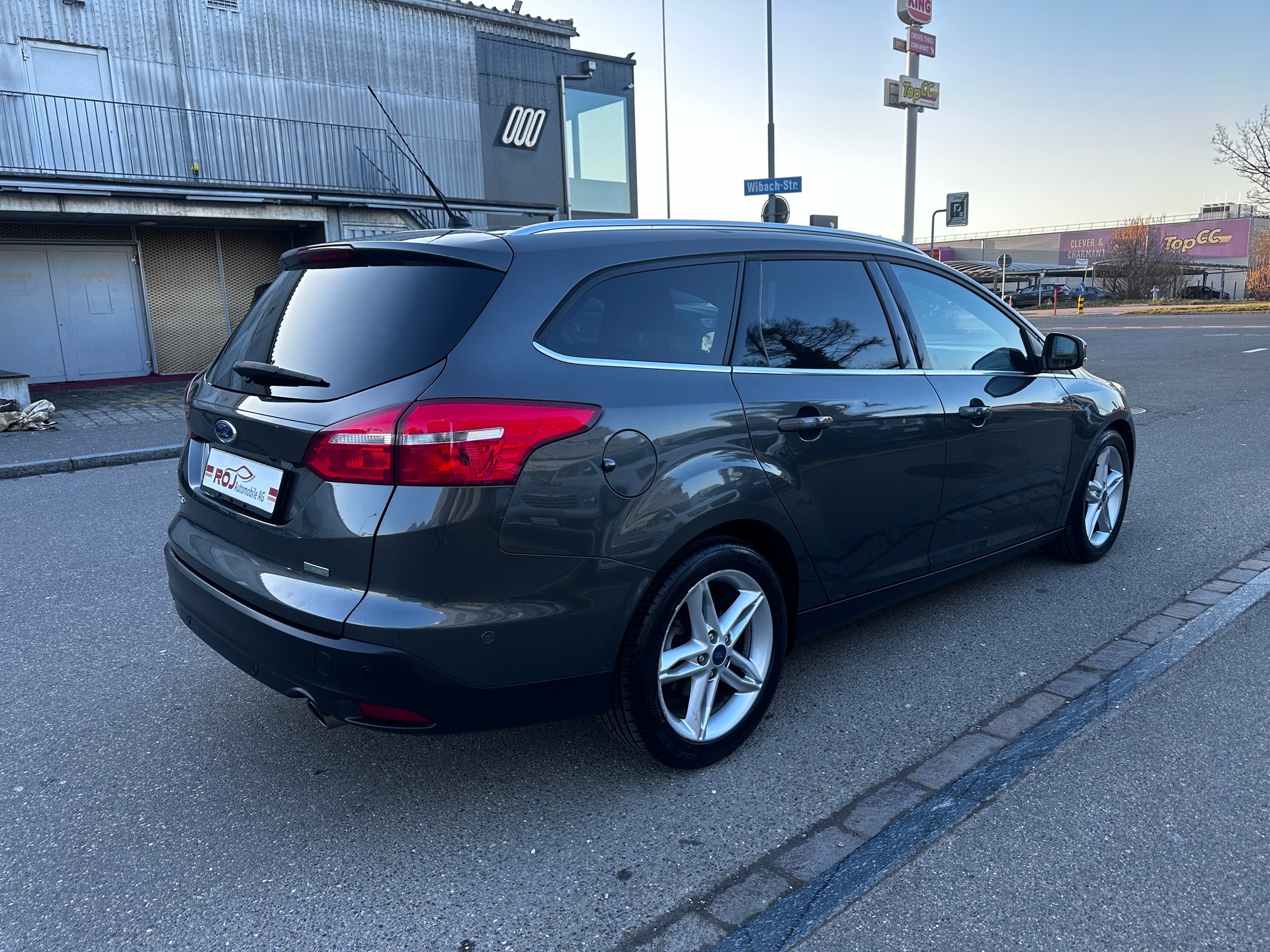 FORD Focus 1.5 SCTi Titanium X-image-4
