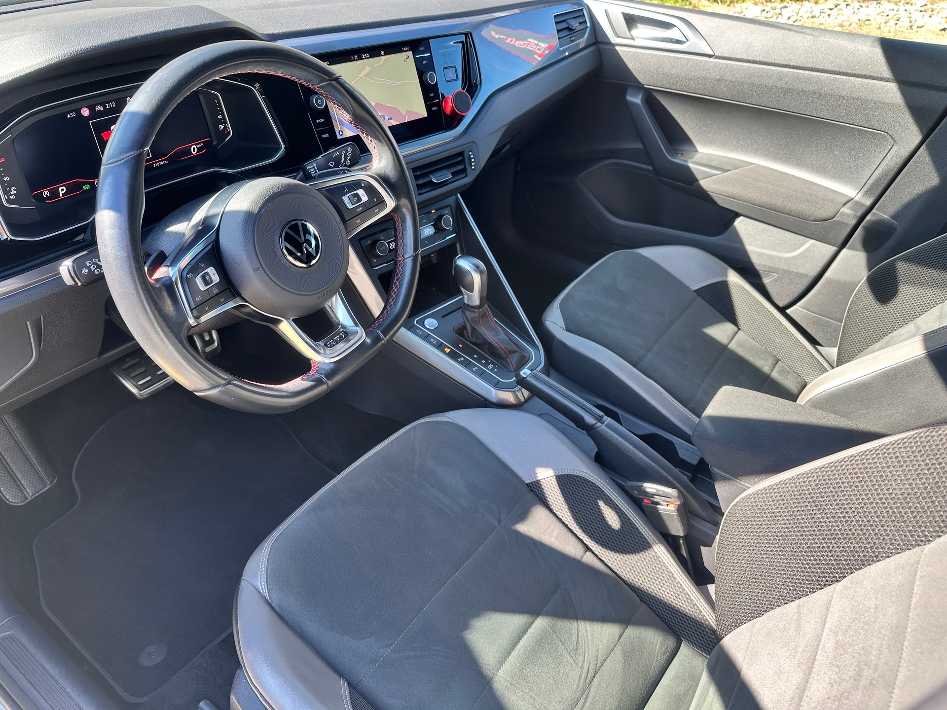 VW Polo 2.0 TSI GTI DSG-image-14