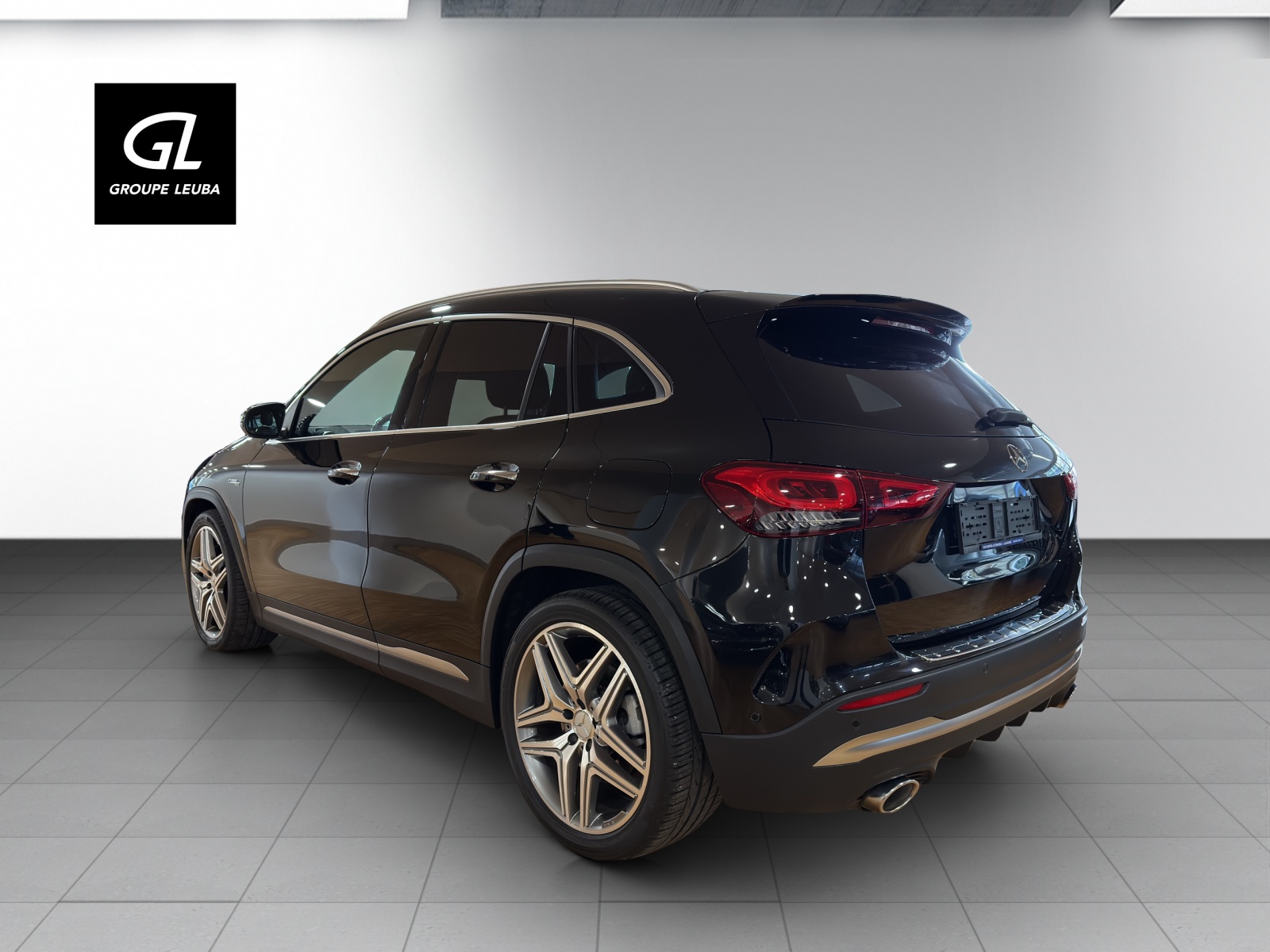 MERCEDES-BENZ GLA 35 AMG 4Matic 8G-Speedshift DCT-showroom-element-3