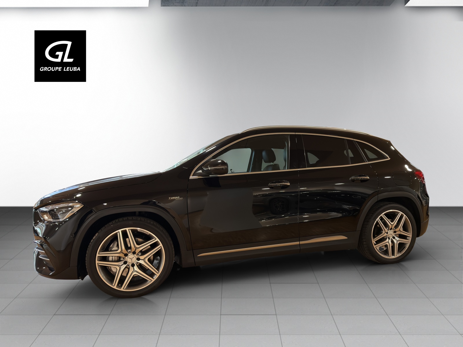 MERCEDES-BENZ GLA 35 AMG 4Matic 8G-Speedshift DCT-showroom-element-2