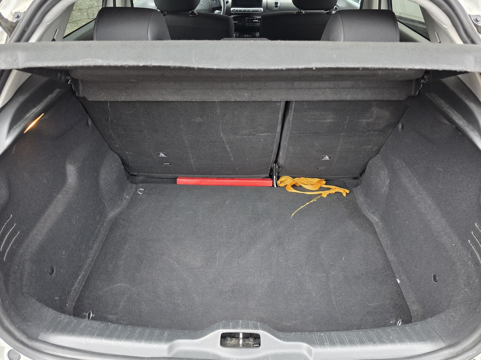 CITROEN C4 Cactus 1.2 Pure Tech Shine EAT6-image-4