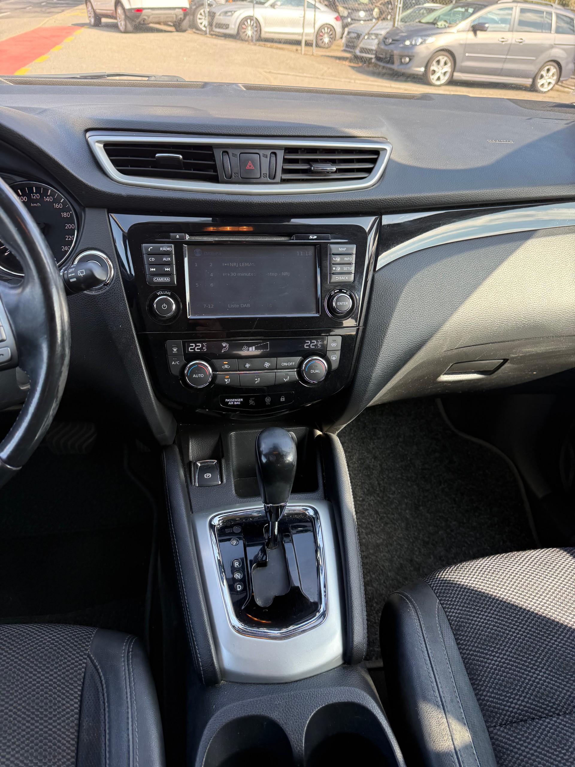 NISSAN Qashqai 1.2 DIG-T acenta-image-11