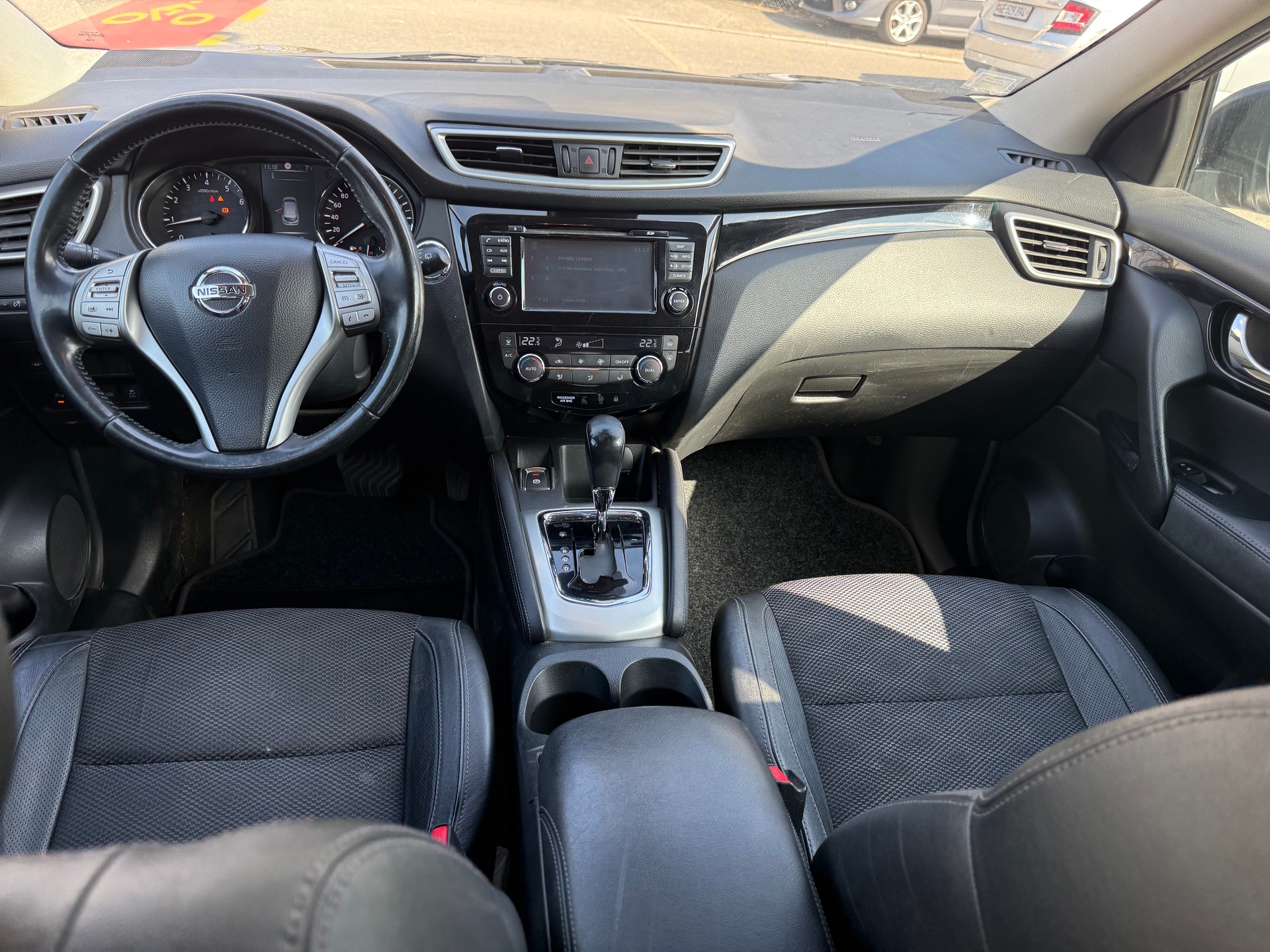 NISSAN Qashqai 1.2 DIG-T acenta-image-13