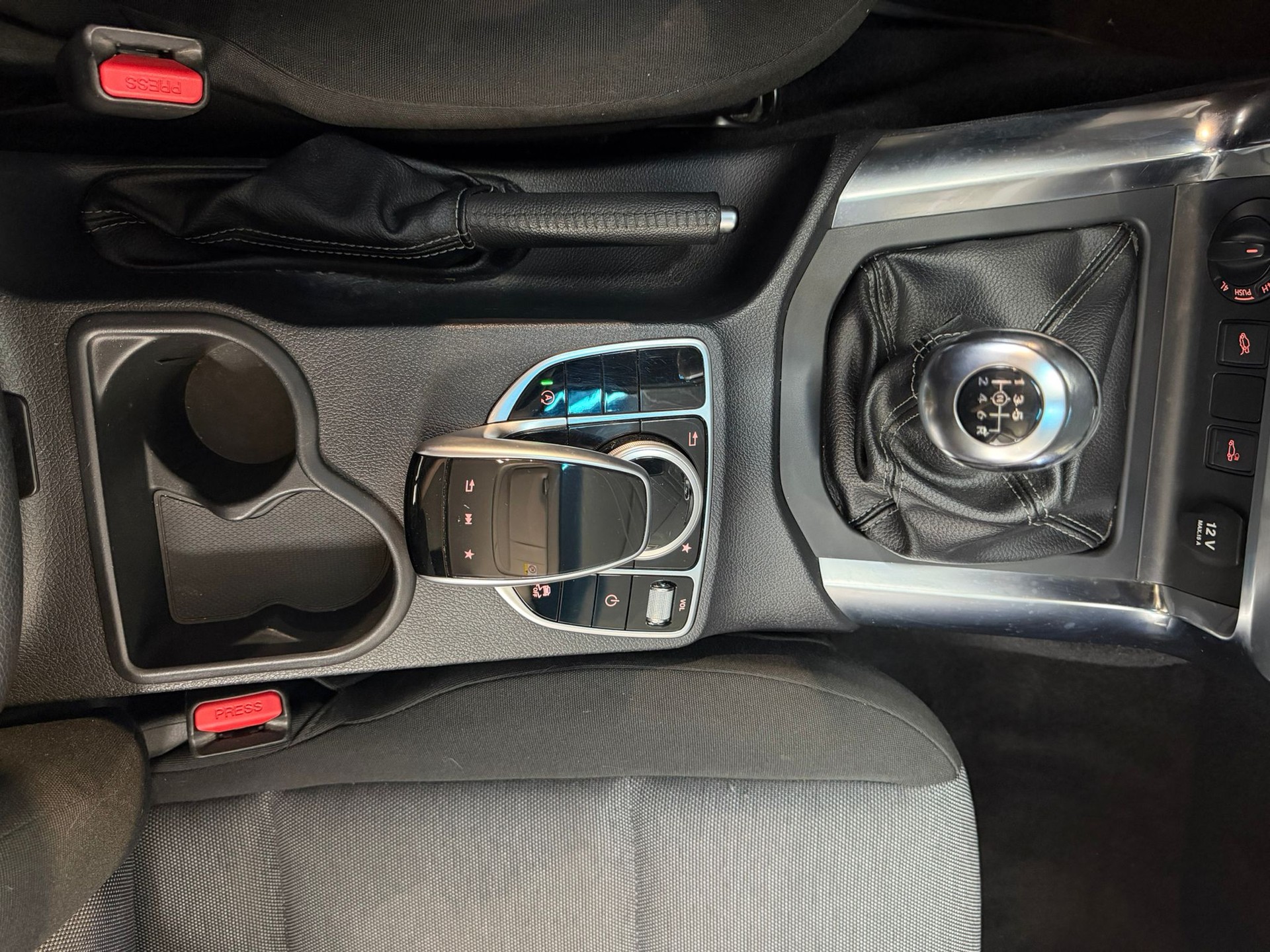MERCEDES-BENZ X 220 d 4MATIC Progressive Doppel Cab.-image-17