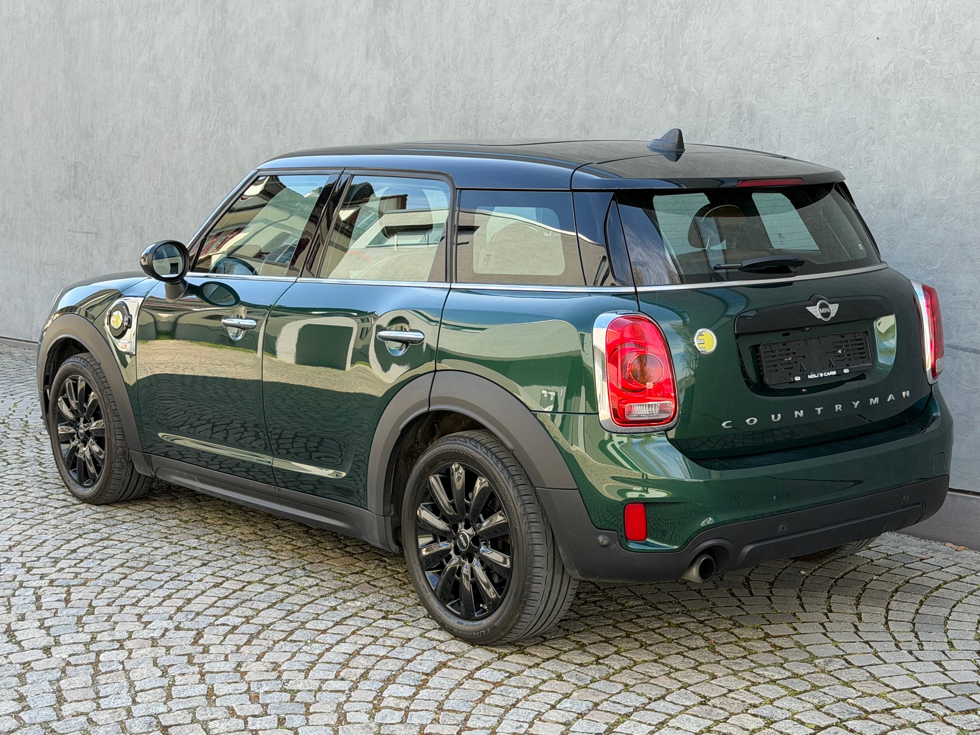 MINI Countryman Cooper S E ALL4 Steptronic-image-4
