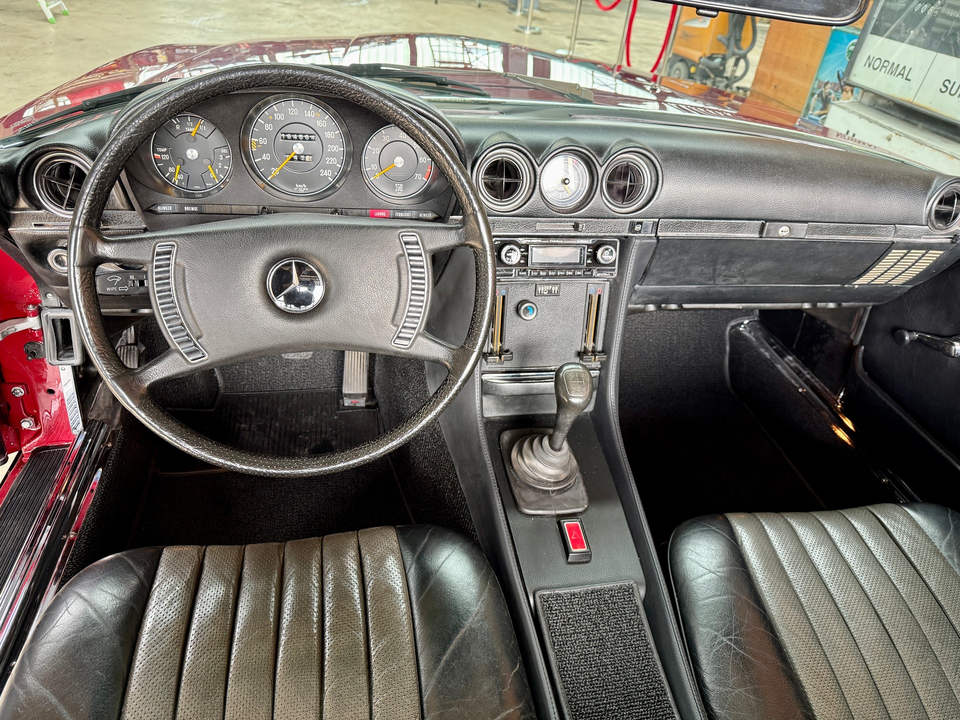 MERCEDES-BENZ 350 SL R107 Veteran-image-7