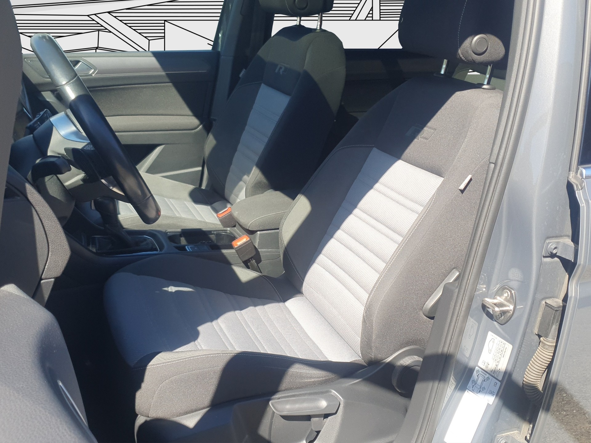 VW Touran 2.0 TDI SCR R-Line Highline DSG-image-10