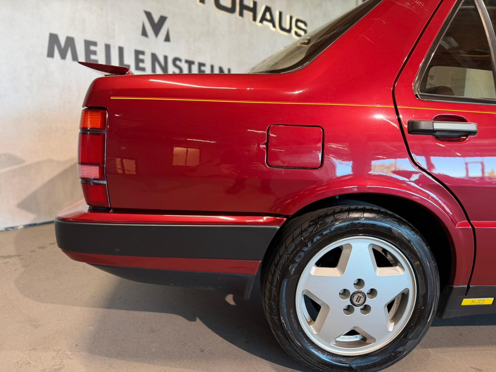 LANCIA Thema 8.32 Ferrari-image-8