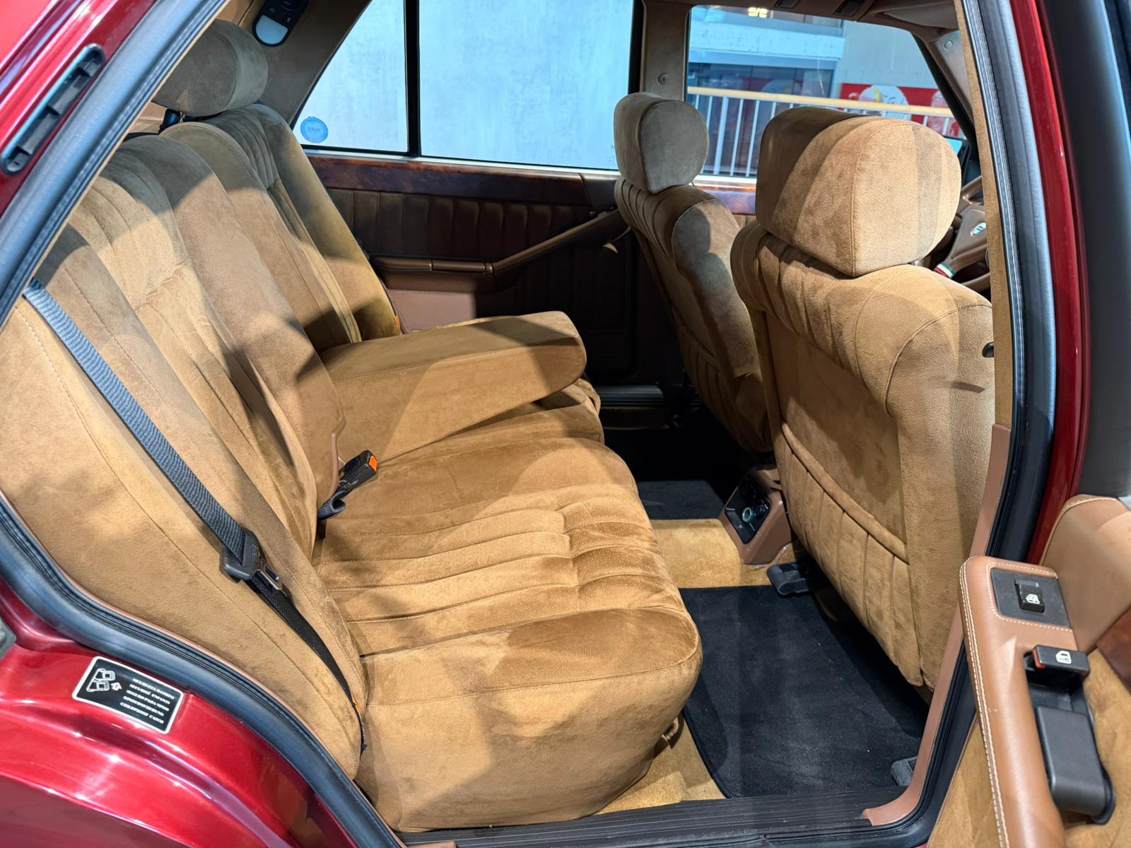 LANCIA Thema 8.32 Ferrari-image-22
