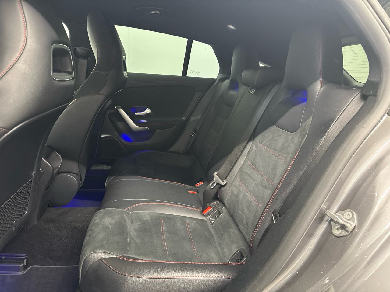 MERCEDES-BENZ CLA 220 Shooting Brake AMG DCT 19Z NAV LED-image-10