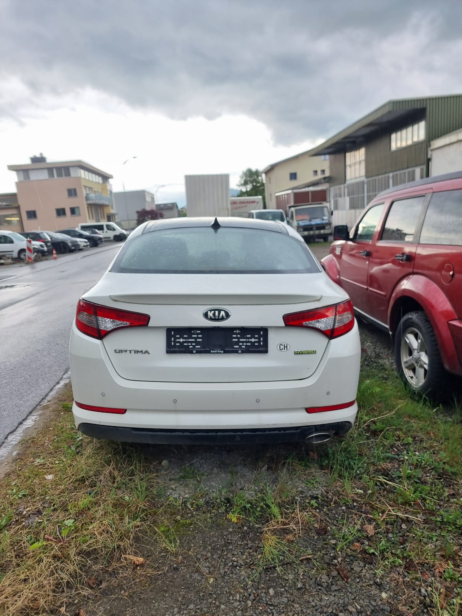 KIA Optima 2.0 CVVT Hybrid Automatic-image-3