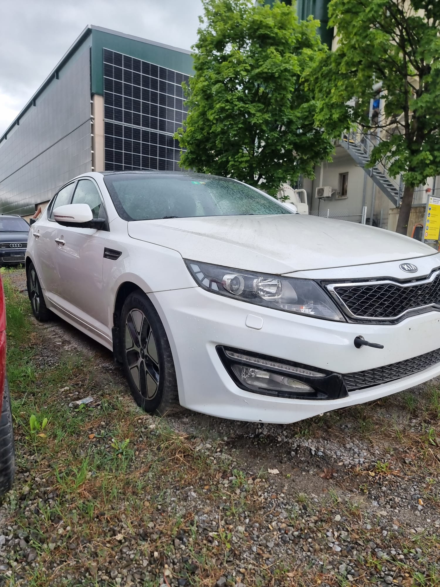 KIA Optima 2.0 CVVT Hybrid Automatic-image-1
