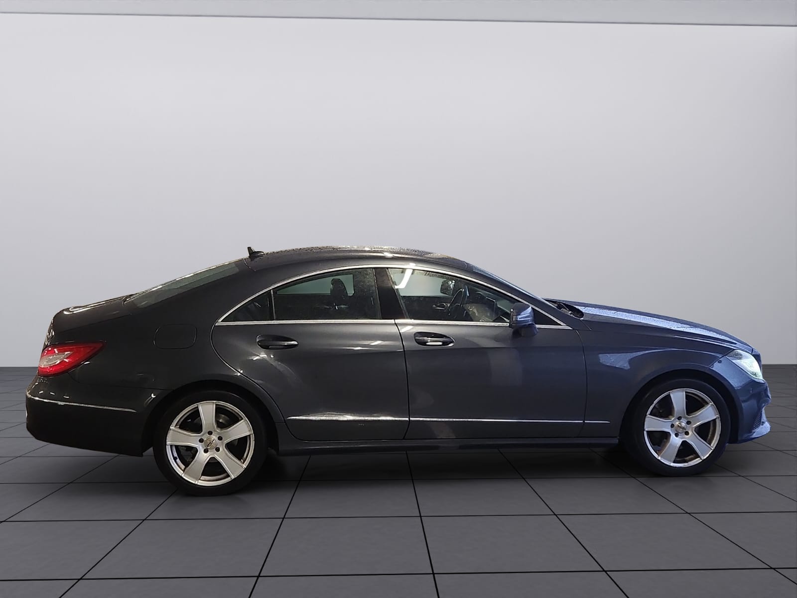 MERCEDES-BENZ CLS 350 BlueTEC 4Matic 7G-Tronic-image-8