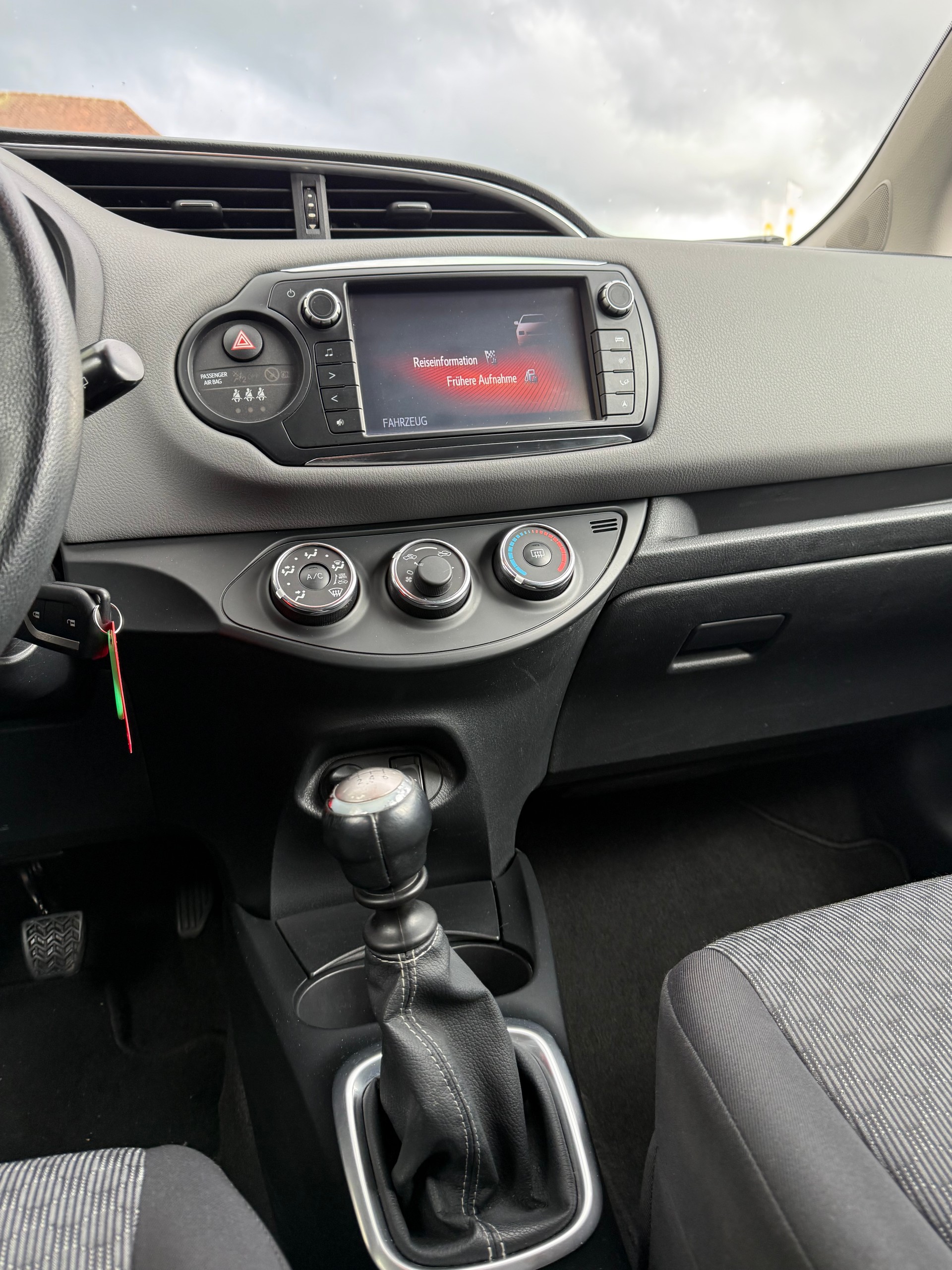TOYOTA Yaris 1.33 Trend-image-7