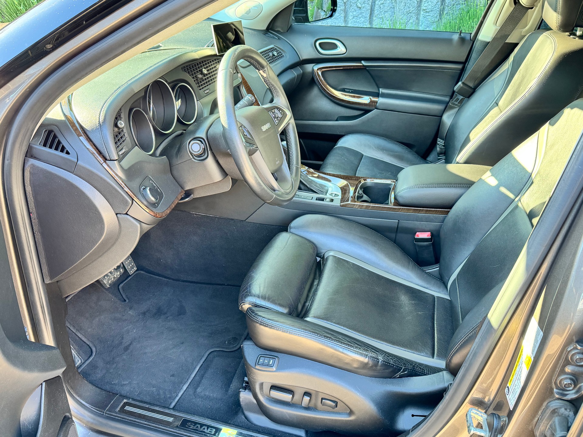 SAAB 9-4x 3.0i XWD Premium-image-9