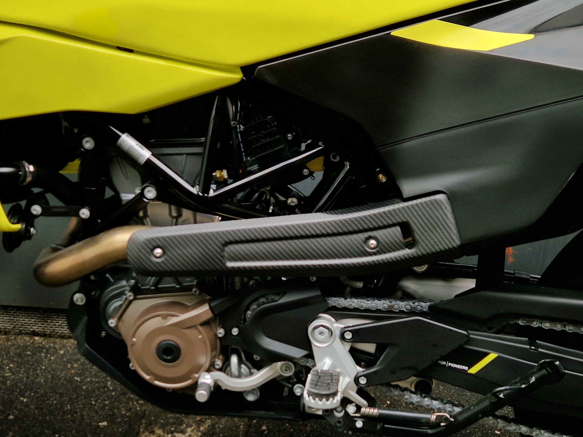 HUSQVARNA 701 Supermoto (35kW)-image-4